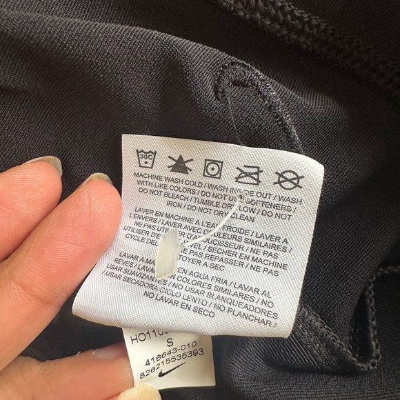 Nike Golf Women’s Golf Dri Fit Sleeveless Top size Small Black and white - Picture 7 of 10